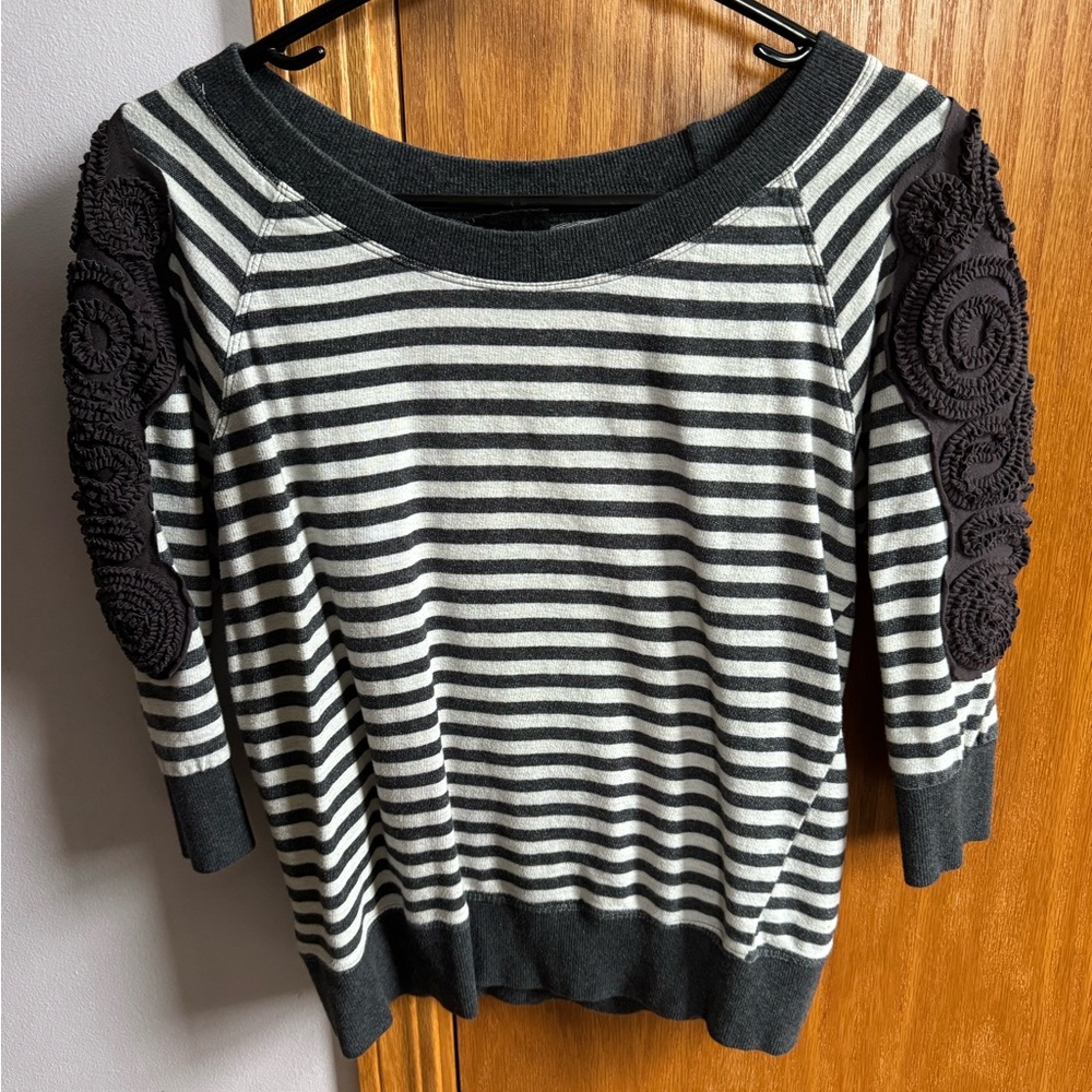 Daytrip Charcoal Gray and White Striped scoop neck lightweight sweater.